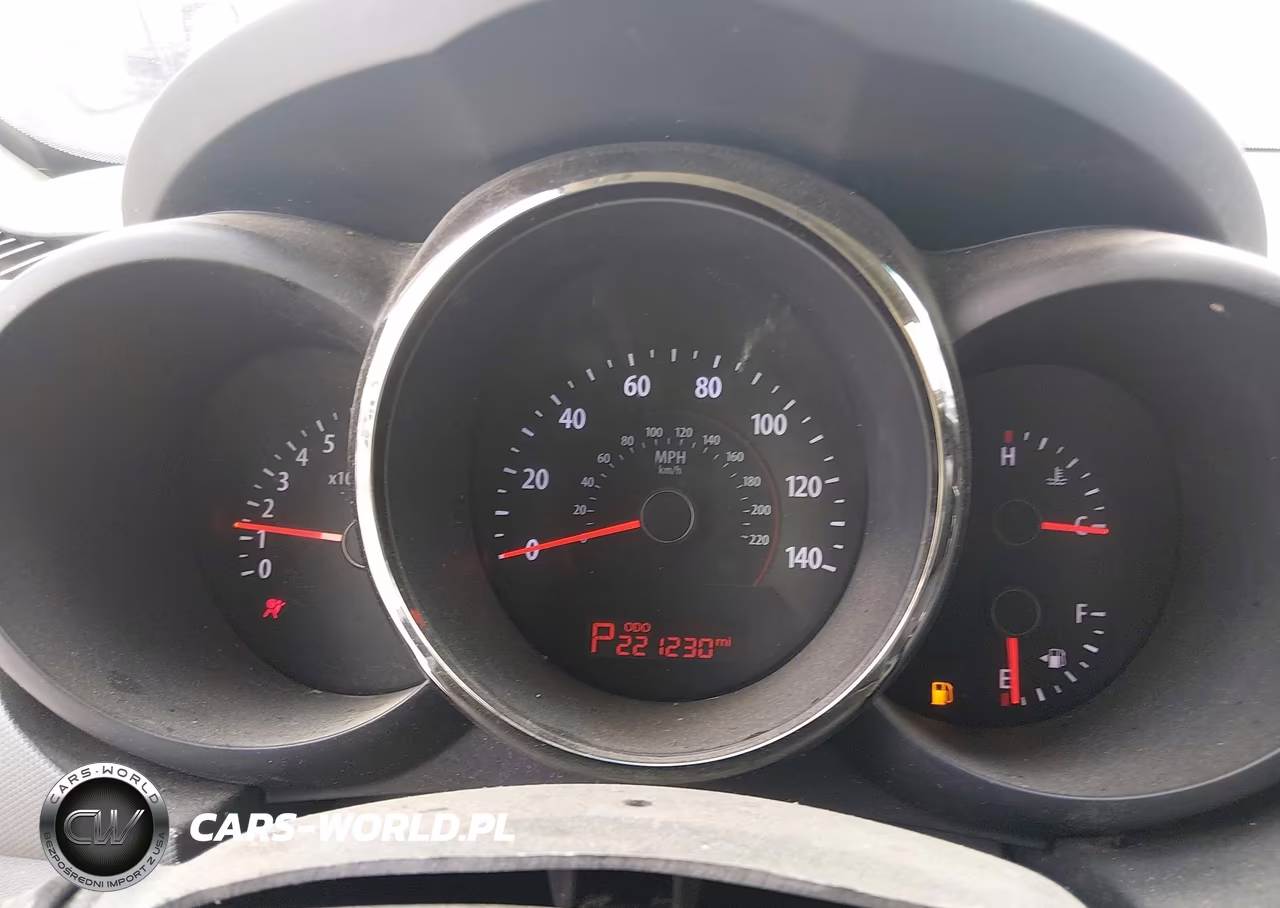 2010 Kia Soul + VIN:KNDJT2A27A7139316 - 7