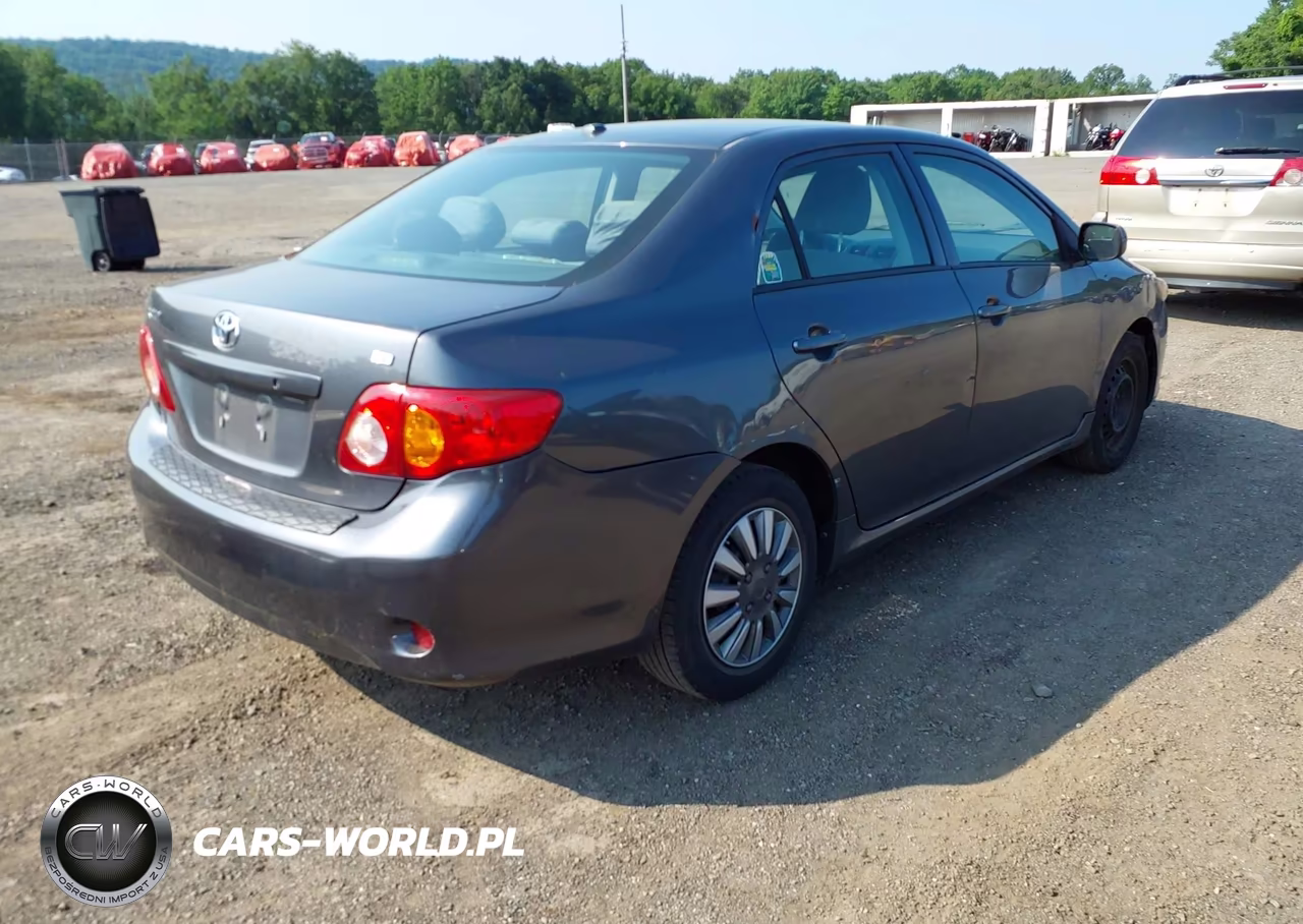 2010 Toyota Corolla Le VIN:2T1BU4EE4AC421025 - 4