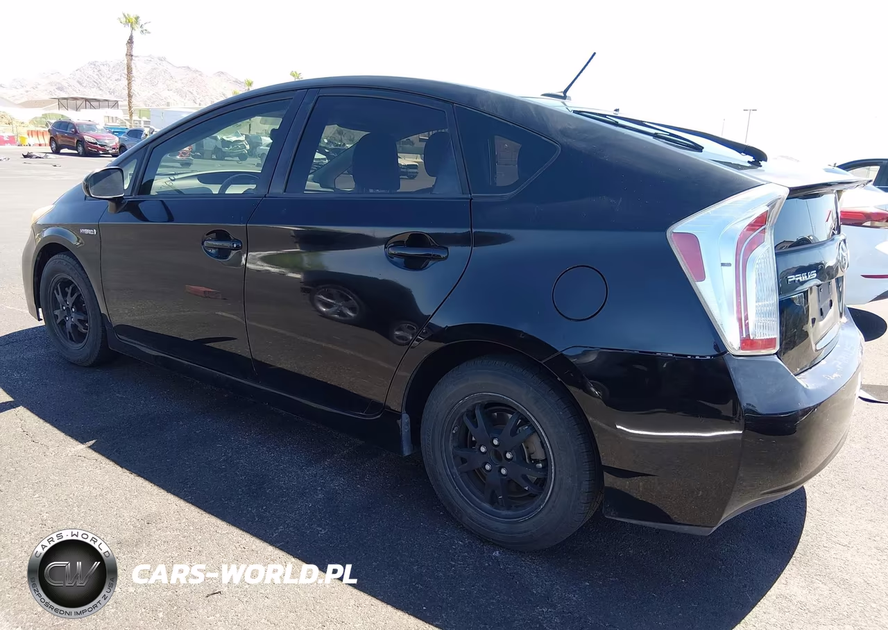 2014 Toyota Prius Four VIN:JTDKN3DU6E0381871 - 3