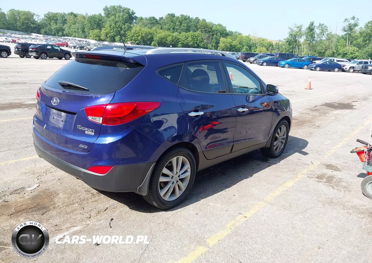 2013 Hyundai Tucson Limited VIN:KM8JUCAC6DU663392 - 4