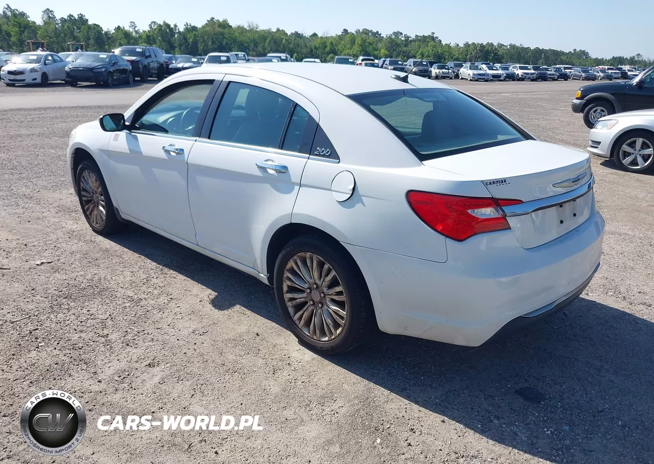 2012 Chrysler 200 Limited VIN:1C3CCBCBXCN223364 - 3