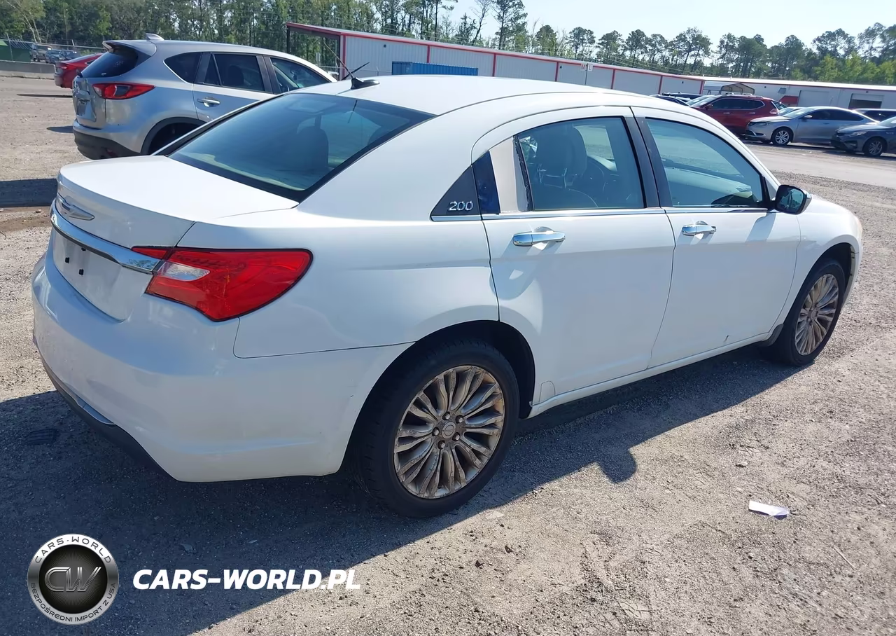 2012 Chrysler 200 Limited VIN:1C3CCBCBXCN223364 - 4