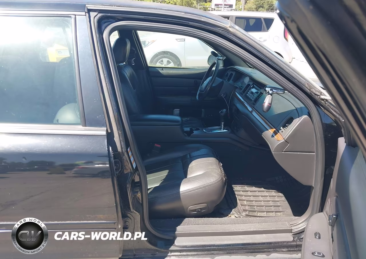 2003 Ford Crown Victoria Lx VIN:2FAHP74W03X163362 - 5