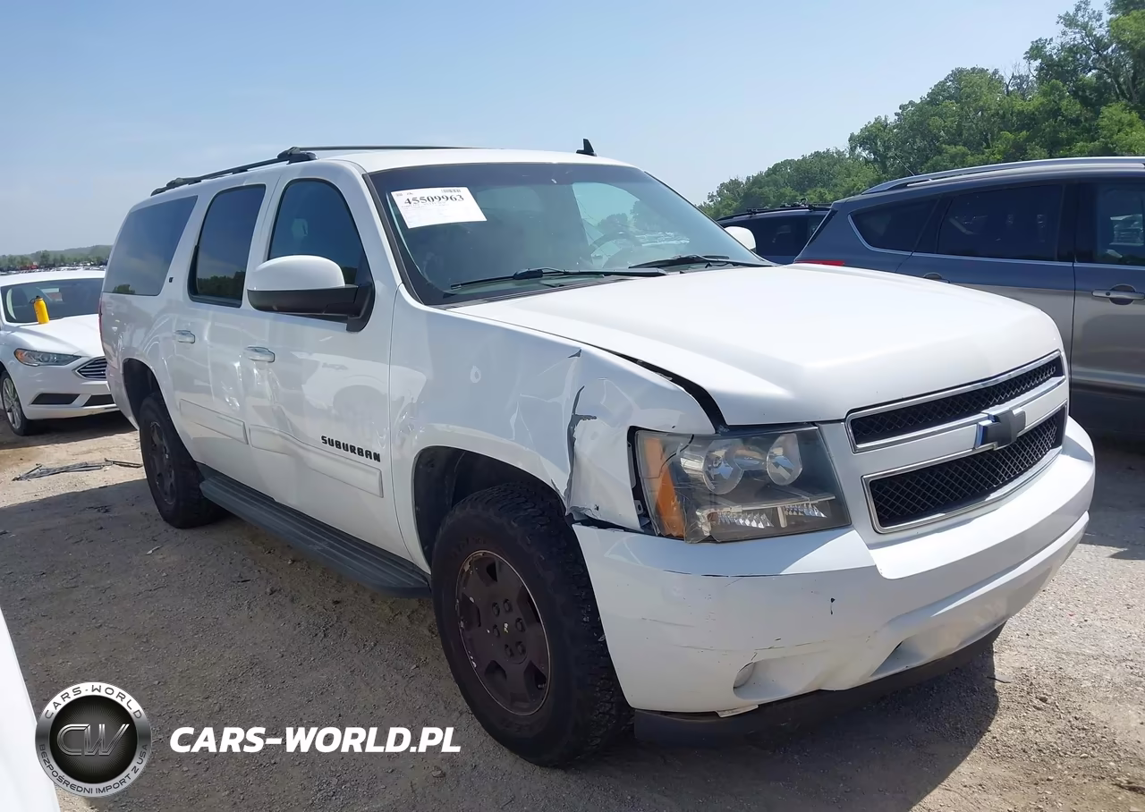 2014 Chevrolet Suburban Lt VIN:1GNSKJE74ER231329 - 13