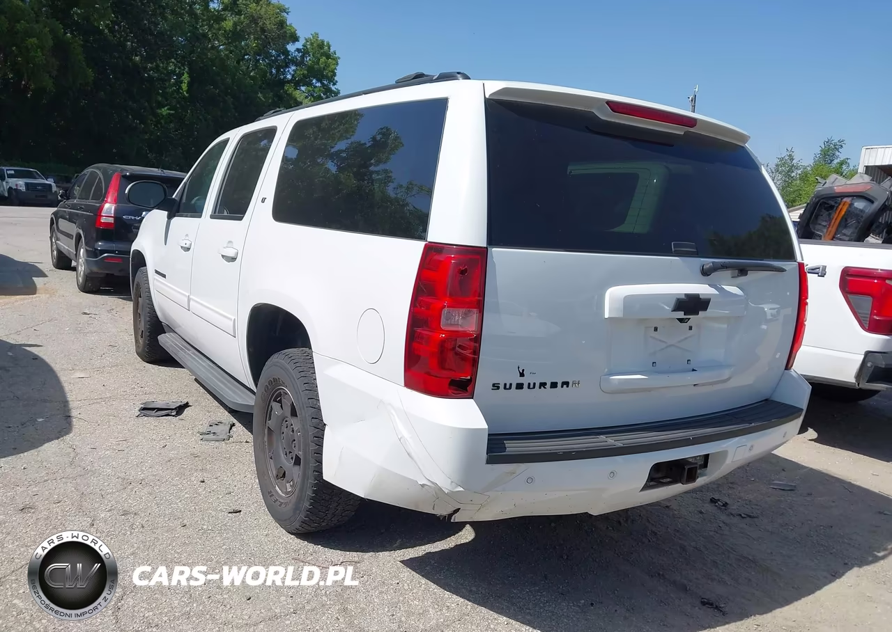2014 Chevrolet Suburban Lt VIN:1GNSKJE74ER231329 - 3