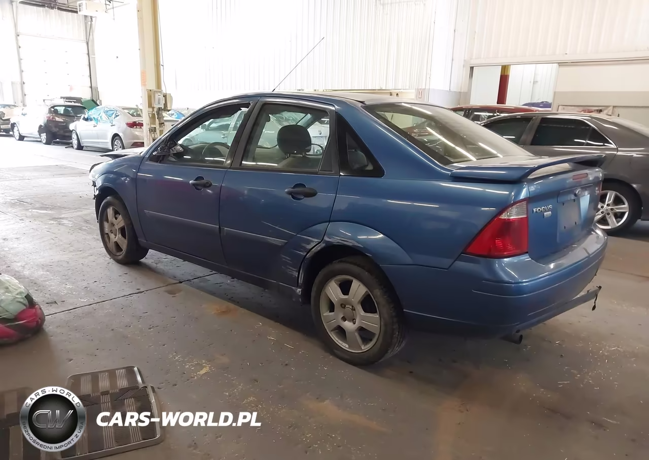 2005 Ford Focus Zx4 VIN:1FAFP34N35W276826 - 3