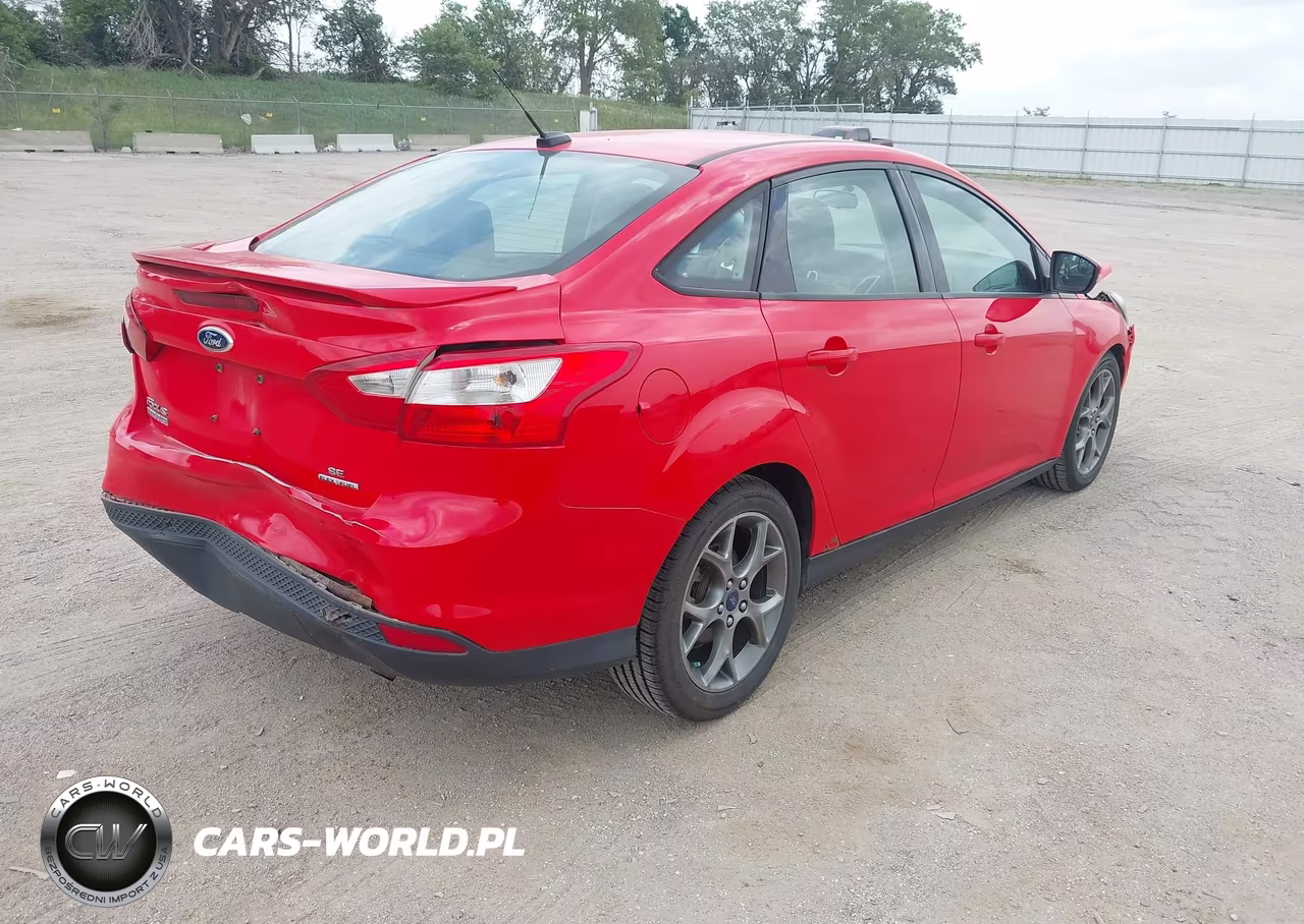 2013 Ford Focus Se VIN:1FADP3F27DL236288 - 4