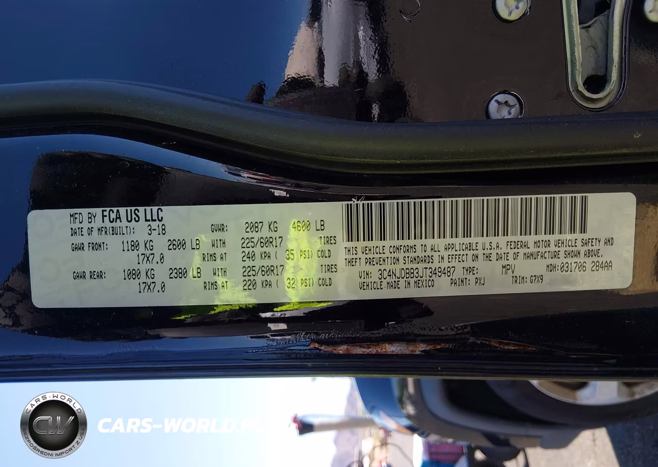 2018 Jeep Compass Latitude 4X4 VIN:3C4NJDBB3JT349487 - 9