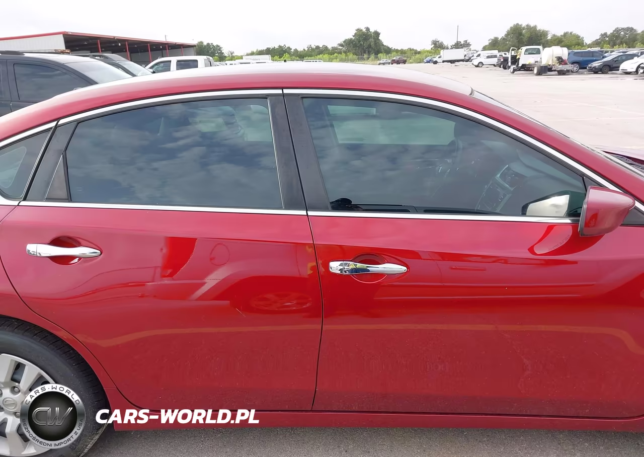 2018 Nissan Altima 2.5 S VIN:1N4AL3APXJC114005 - 13