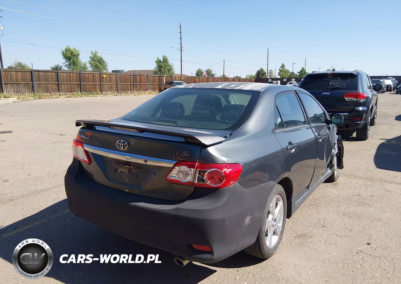 2012 Toyota Corolla S VIN:2T1BU4EE1CC767388 - 4