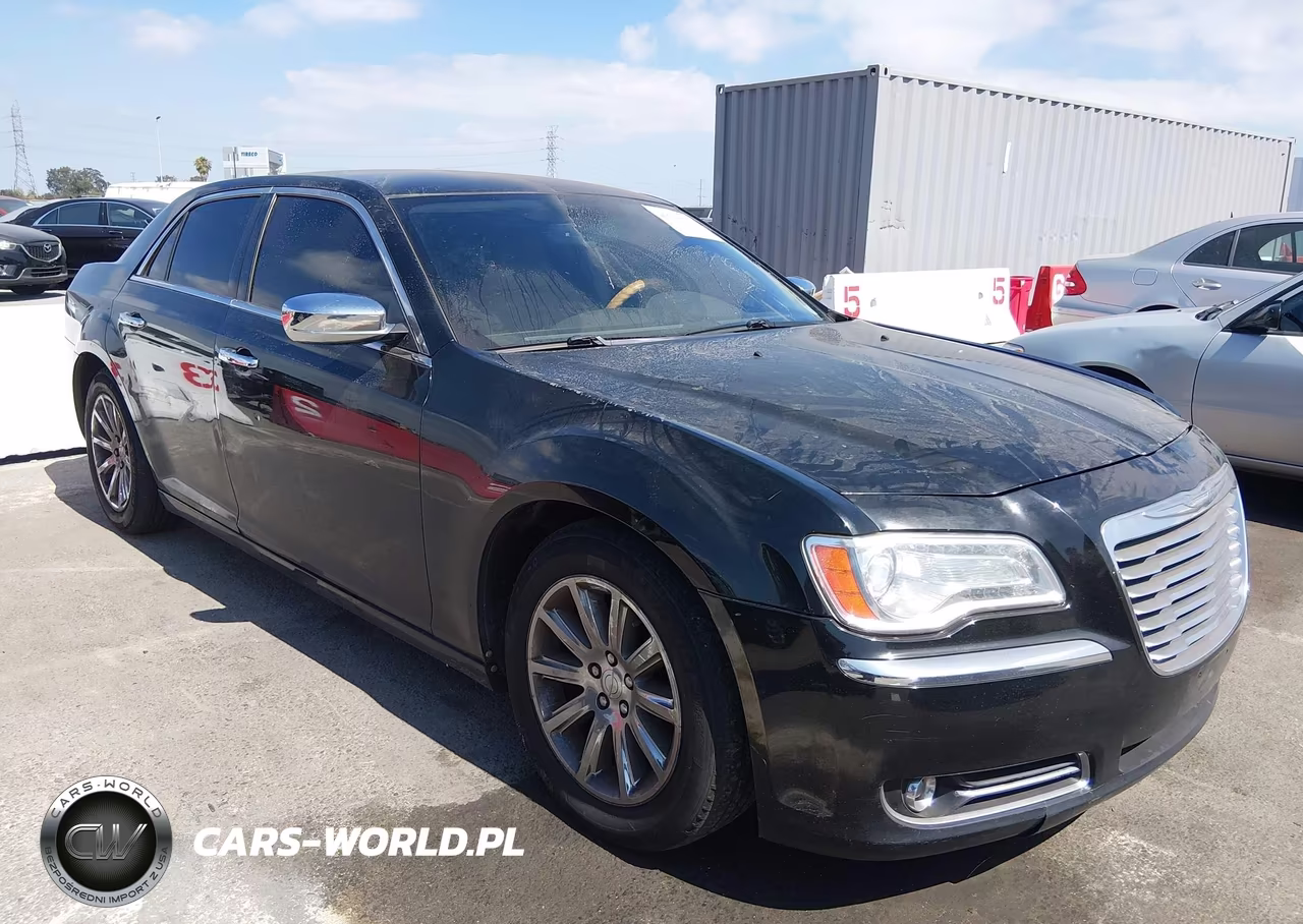 2014 Chrysler 300C – zdjęcie 1 z 16