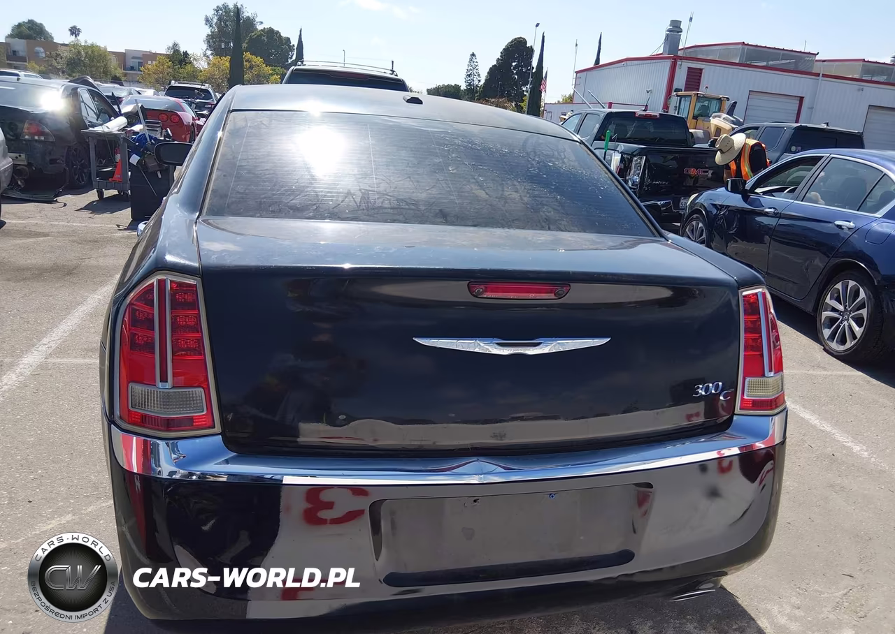 2014 Chrysler 300C VIN:2C3CCAET2EH217005 - 16