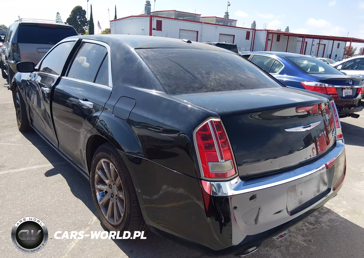 2014 Chrysler 300C VIN:2C3CCAET2EH217005 - 3