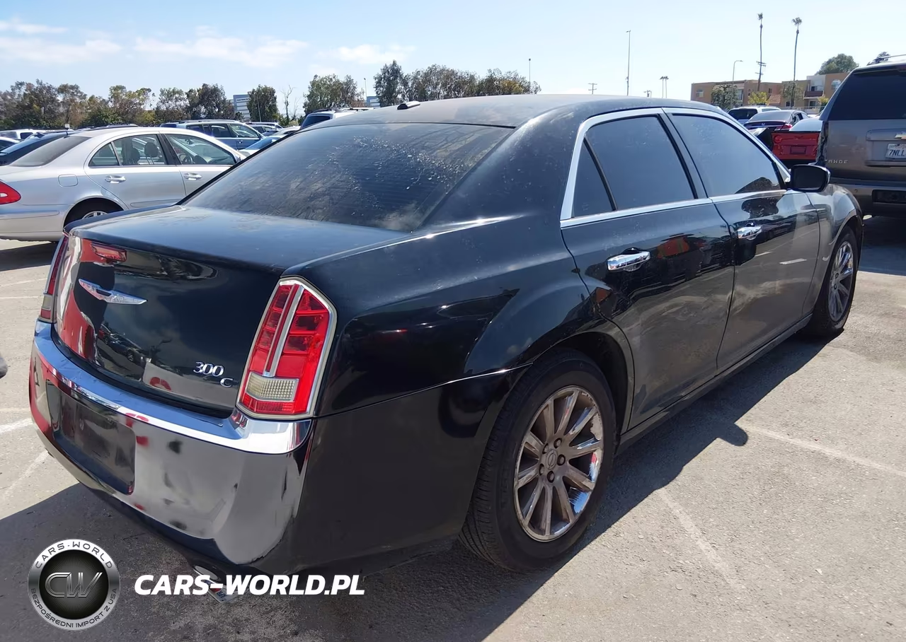 2014 Chrysler 300C VIN:2C3CCAET2EH217005 - 4