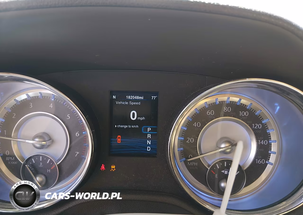 2014 Chrysler 300C VIN:2C3CCAET2EH217005 - 7