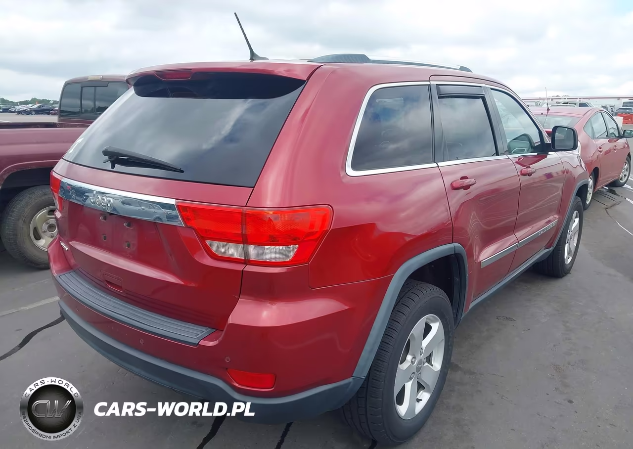 2013 Jeep Grand Cherokee Laredo VIN:1C4RJEAG1DC507765 - 4