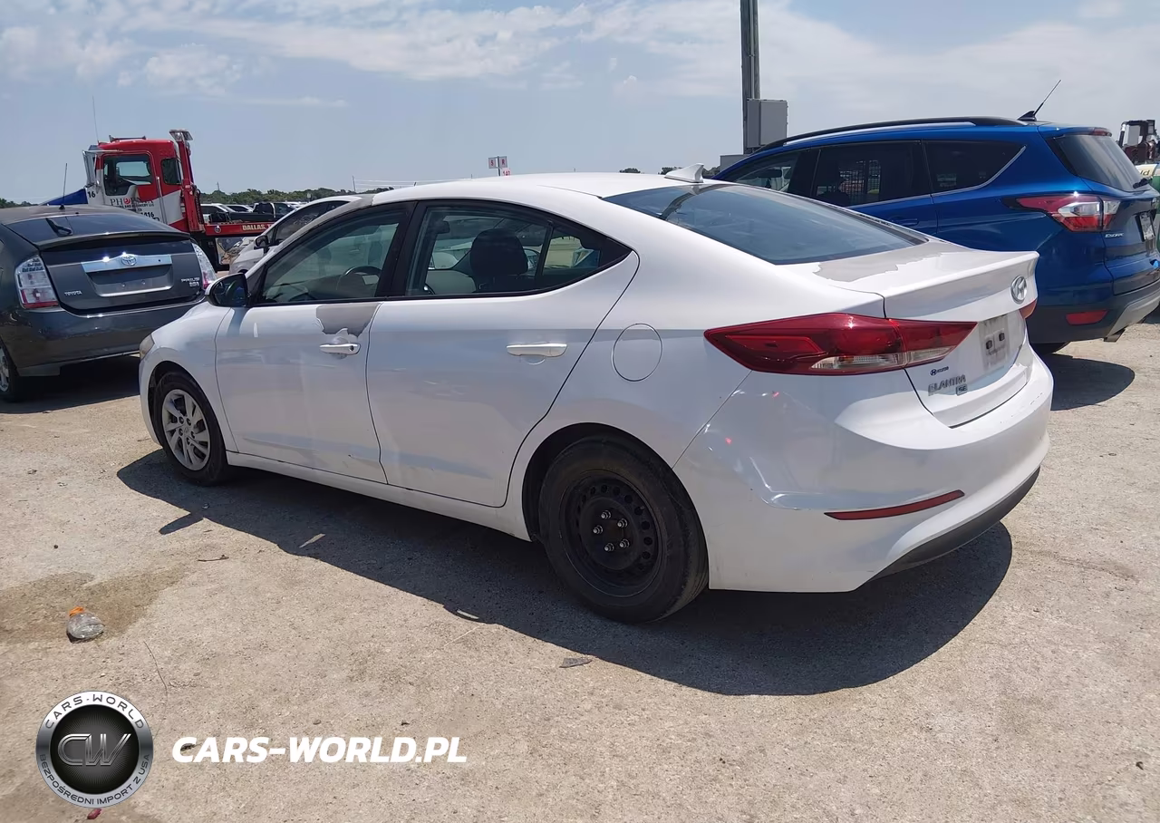 2018 Hyundai Elantra Se VIN:5NPD74LF9JH371134 - 3