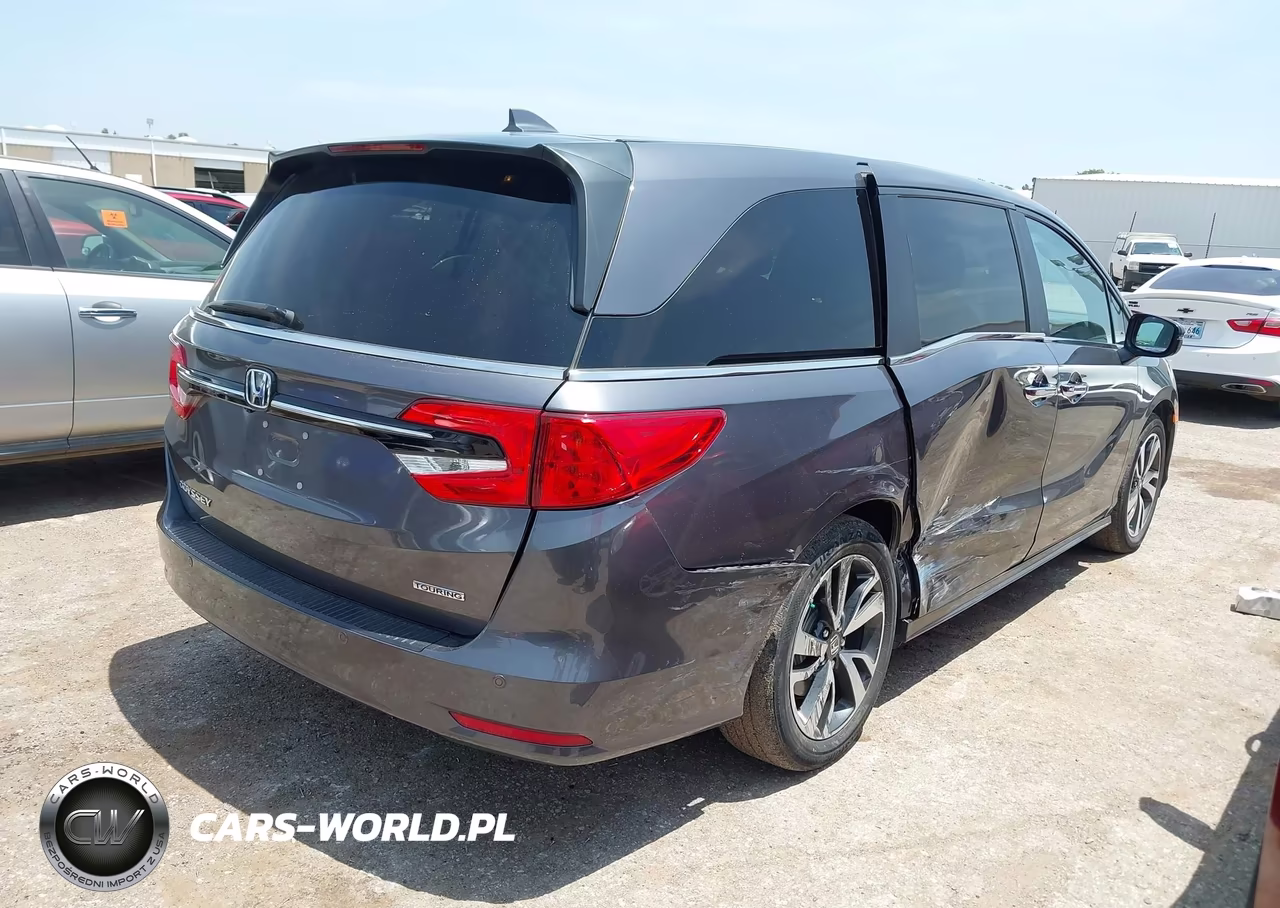2024 Honda Odyssey Touring VIN:5FNRL6H89RB061373 - 4
