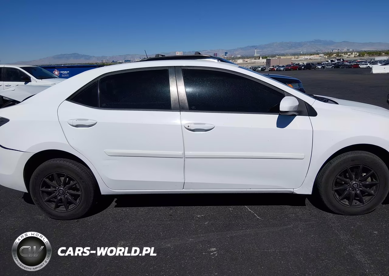 2018 Toyota Corolla L VIN:2T1BURHE1JC044565 - 13