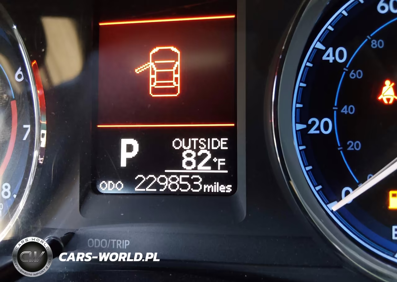 2018 Toyota Corolla L VIN:2T1BURHE1JC044565 - 15