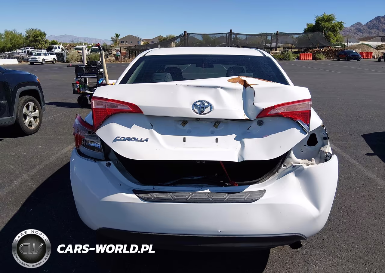 2018 Toyota Corolla L VIN:2T1BURHE1JC044565 - 16