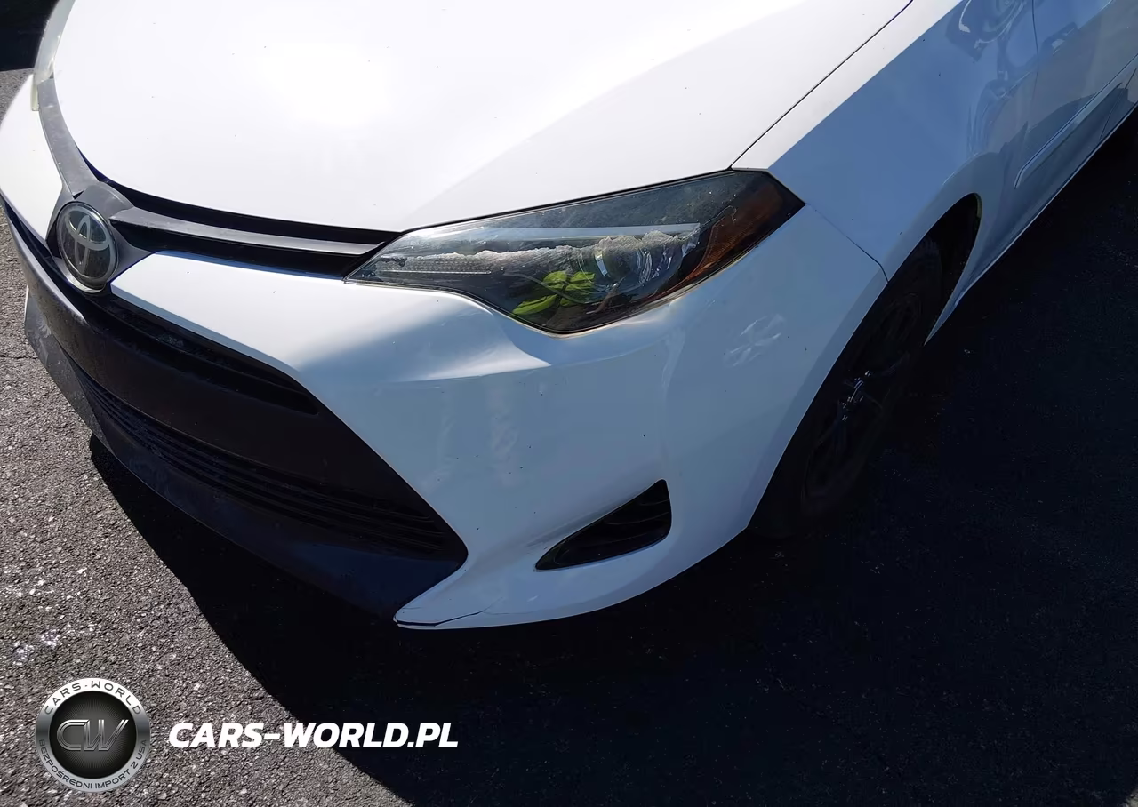2018 Toyota Corolla L VIN:2T1BURHE1JC044565 - 19
