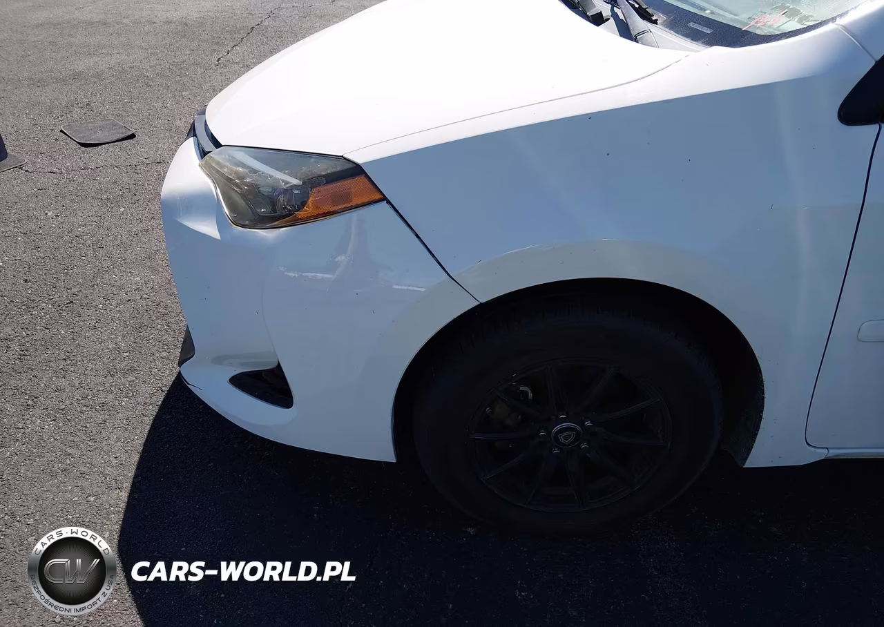 2018 Toyota Corolla L VIN:2T1BURHE1JC044565 - 20
