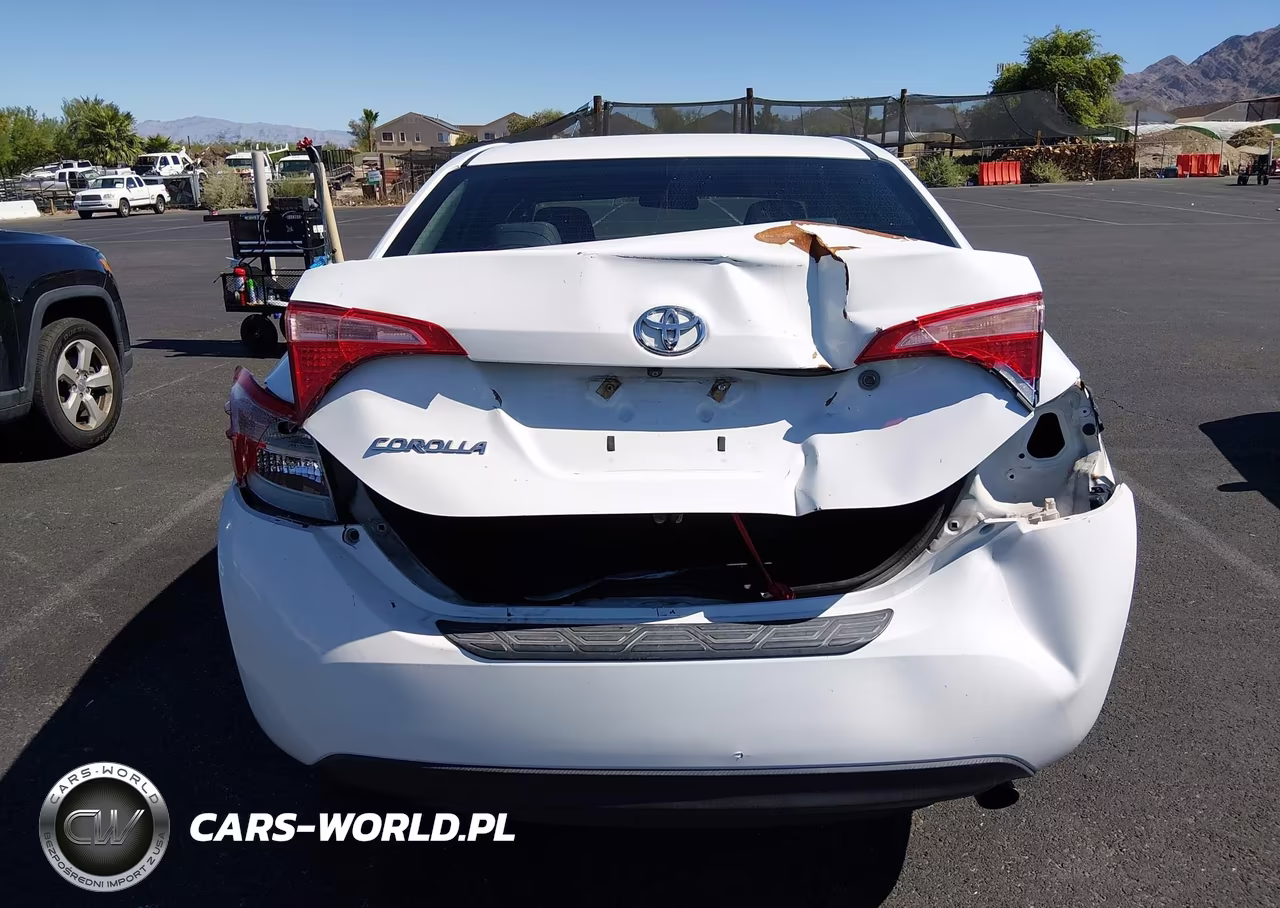 2018 Toyota Corolla L VIN:2T1BURHE1JC044565 - 6