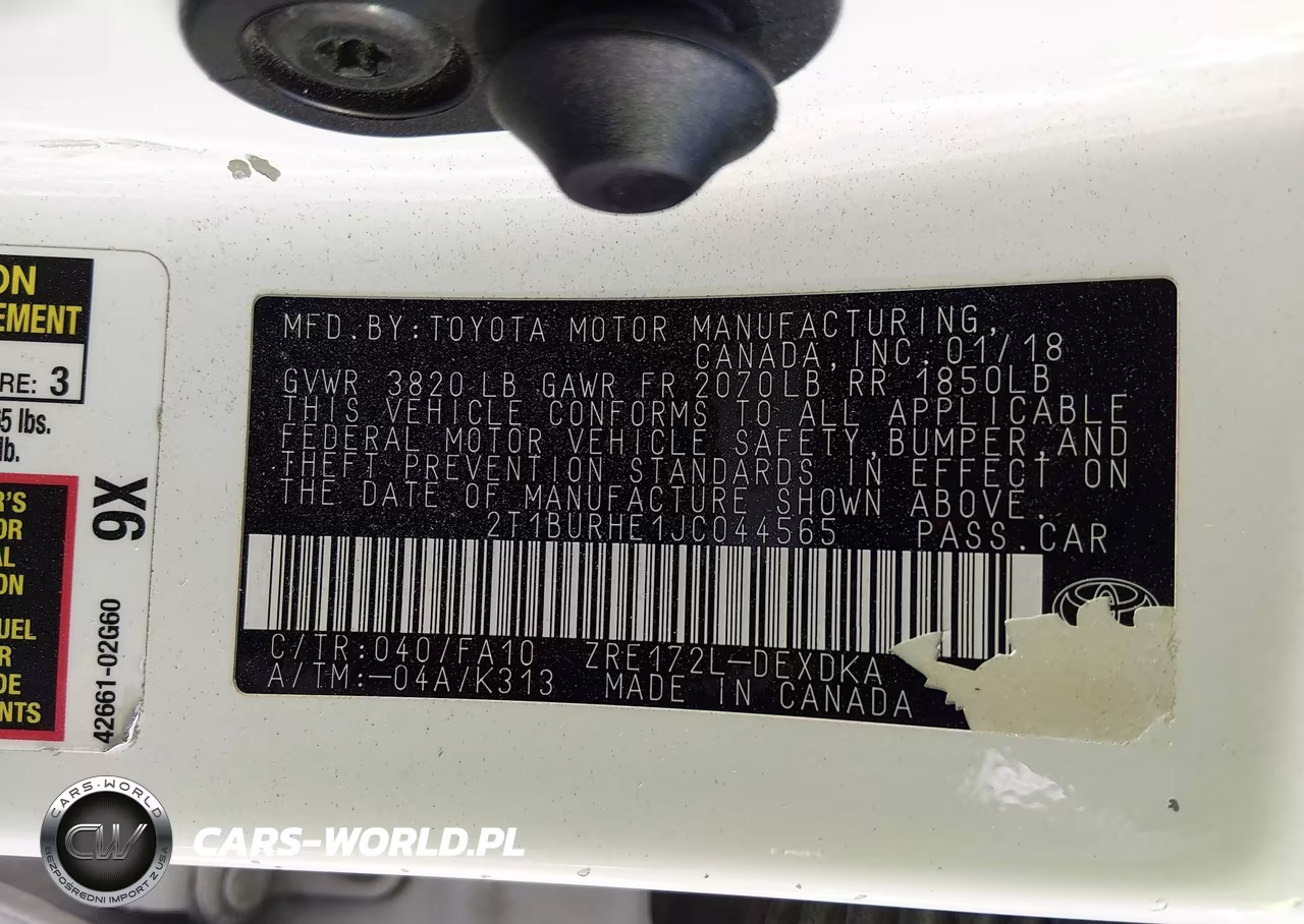 2018 Toyota Corolla L VIN:2T1BURHE1JC044565 - 9