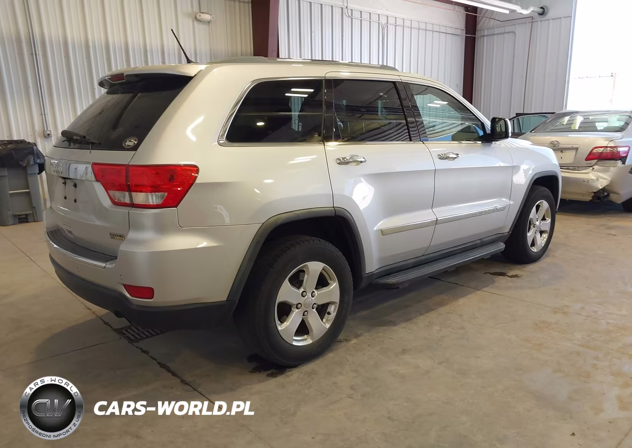2011 Jeep Grand Cherokee Limited VIN:1J4RR5GG2BC633530 - 4