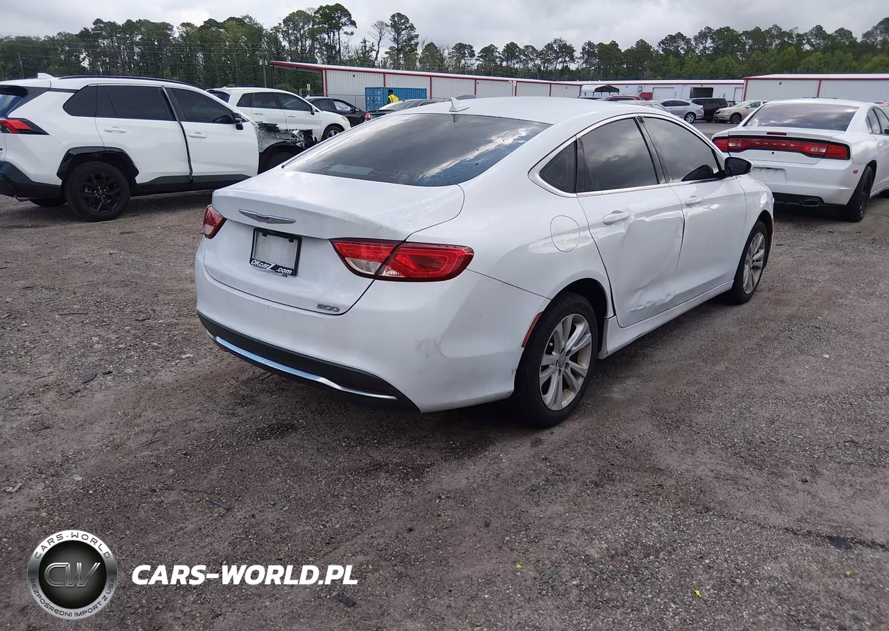 2016 Chrysler 200 Limited VIN:1C3CCCAB4GN175908 - 4