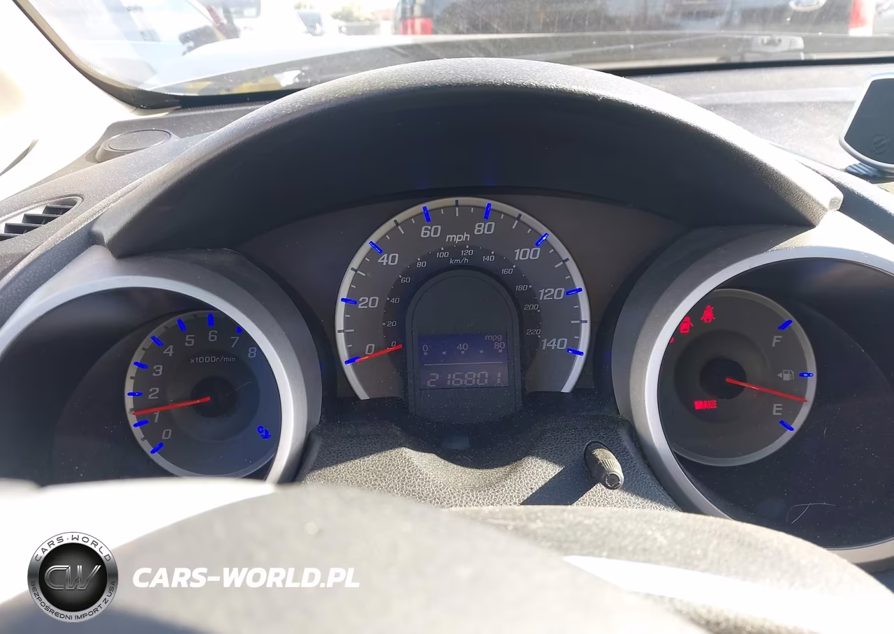2012 Honda Fit VIN:JHMGE8H39CS001295 - 7