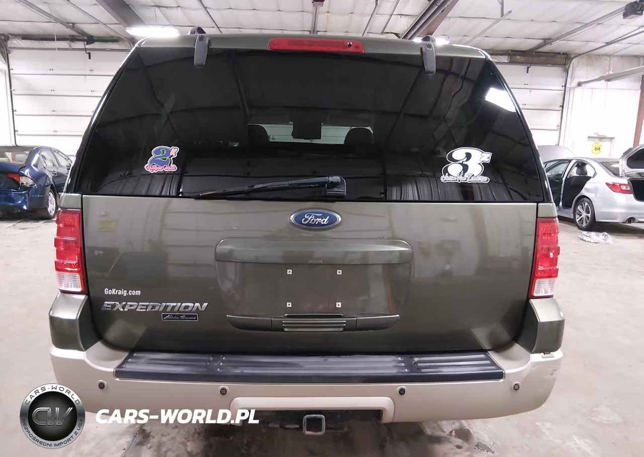 2005 Ford Expedition Eddie Bauer-King Ranch VIN:1FMFU18585LA32250 - 16
