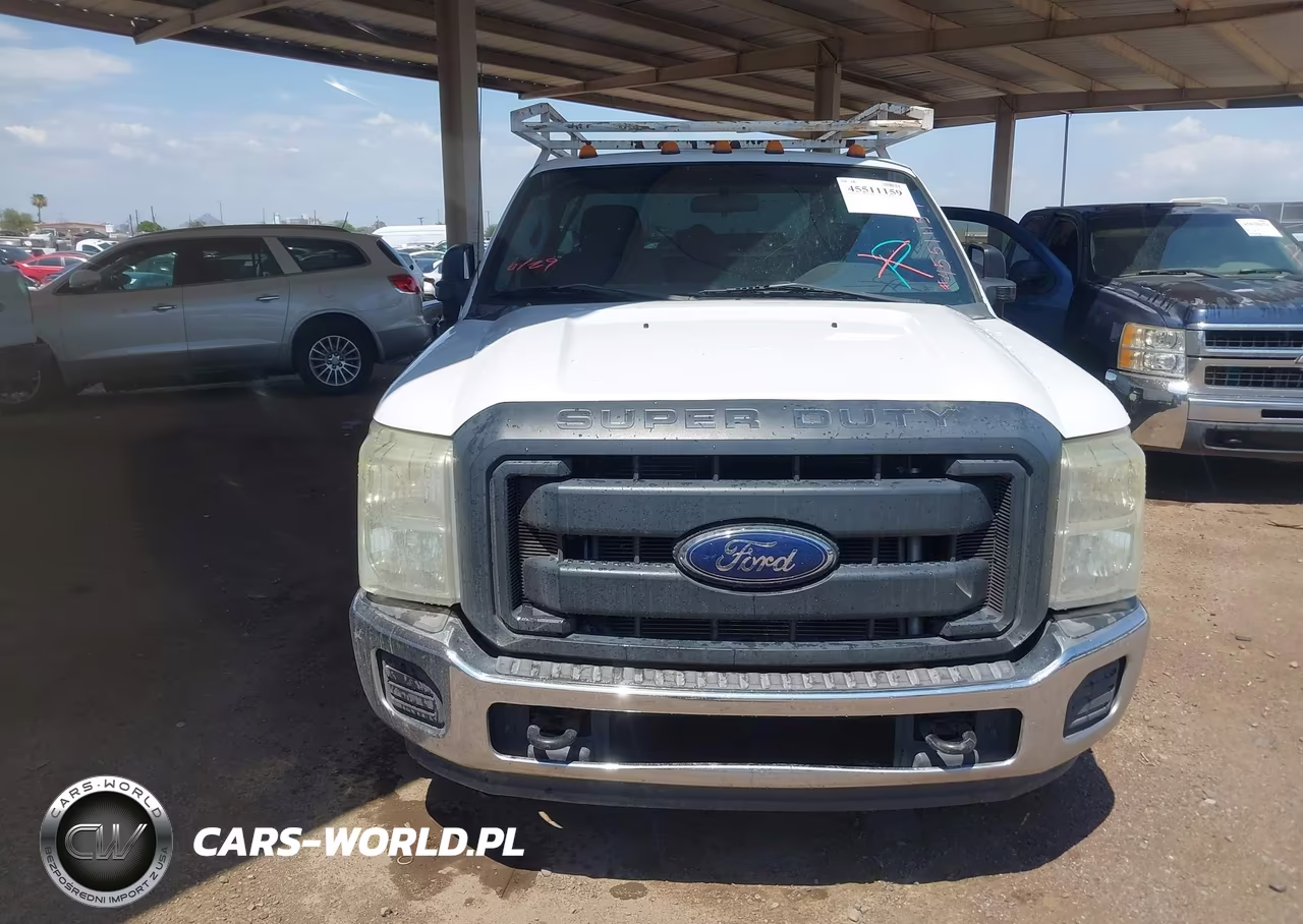 2013 Ford F-350 Chassis Xl VIN:1FDRF3G62DEA14004 - 12