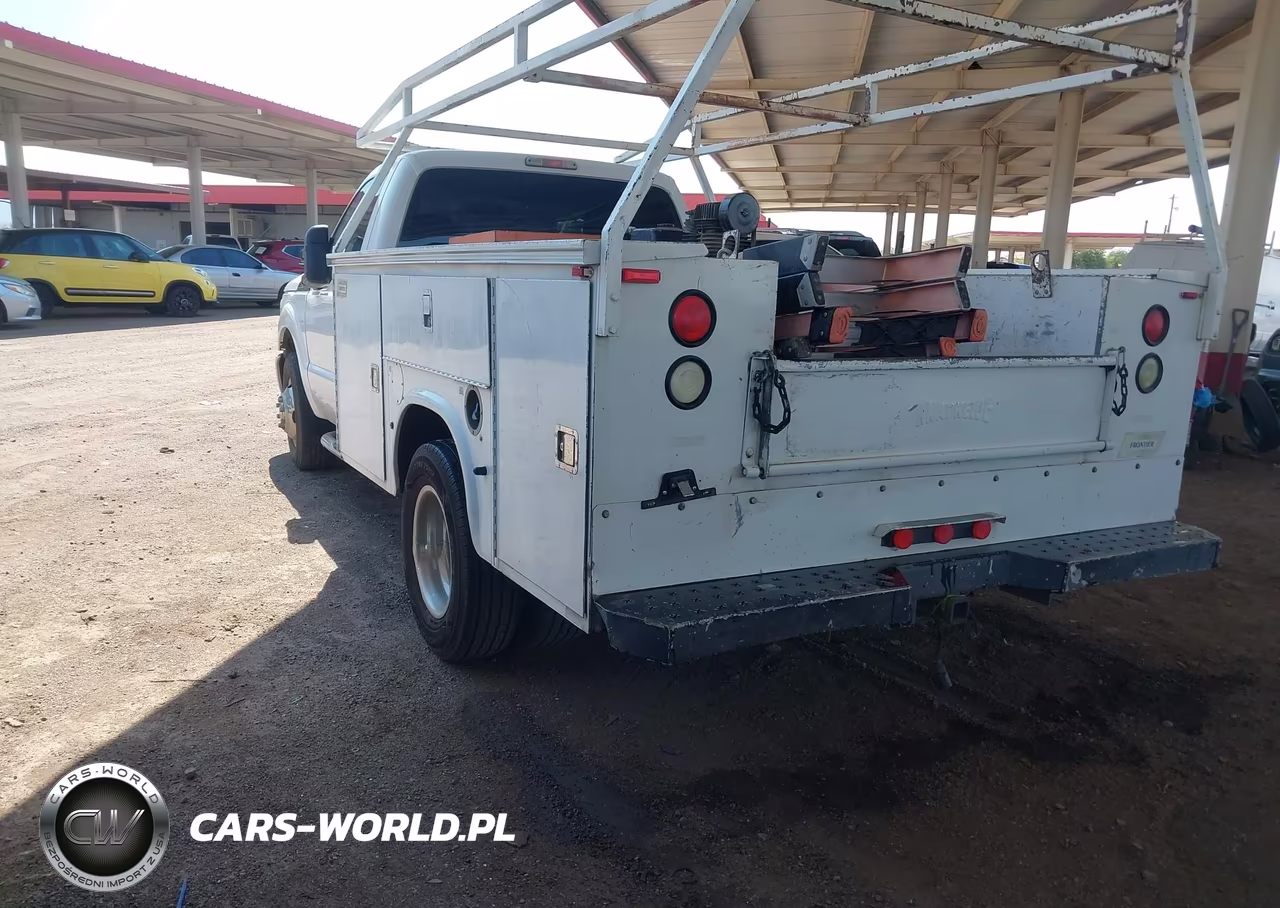 2013 Ford F-350 Chassis Xl VIN:1FDRF3G62DEA14004 - 3
