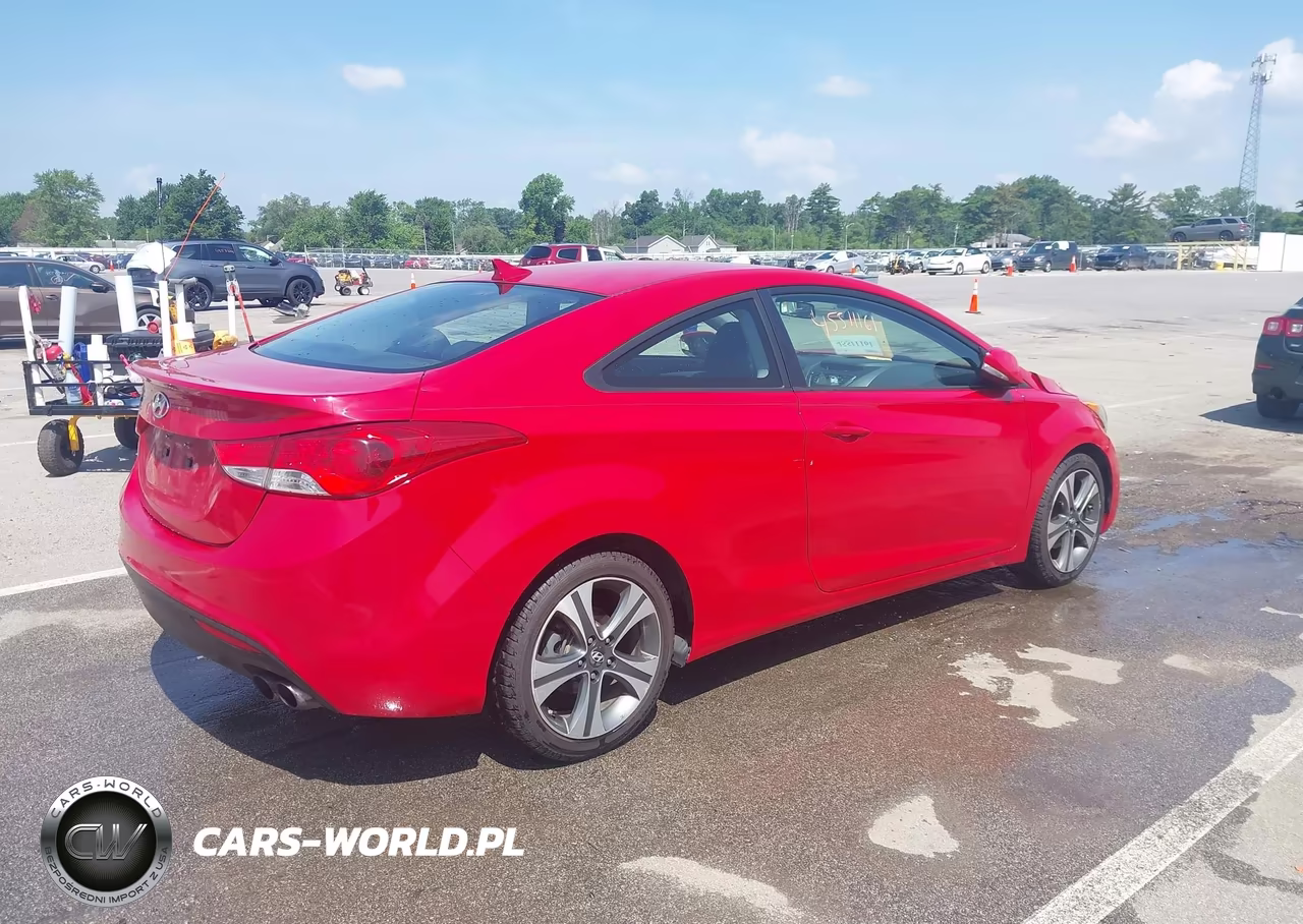2013 Hyundai Elantra Se VIN:KMHDH6AE4DU005199 - 4