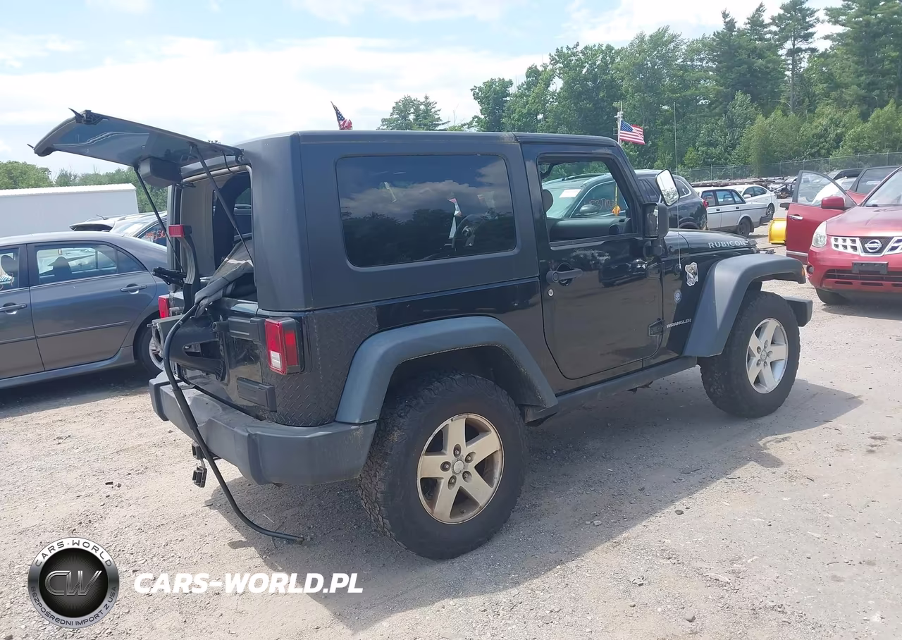 2008 Jeep Wrangler Rubicon VIN:1J4GA641X8L532815 - 4