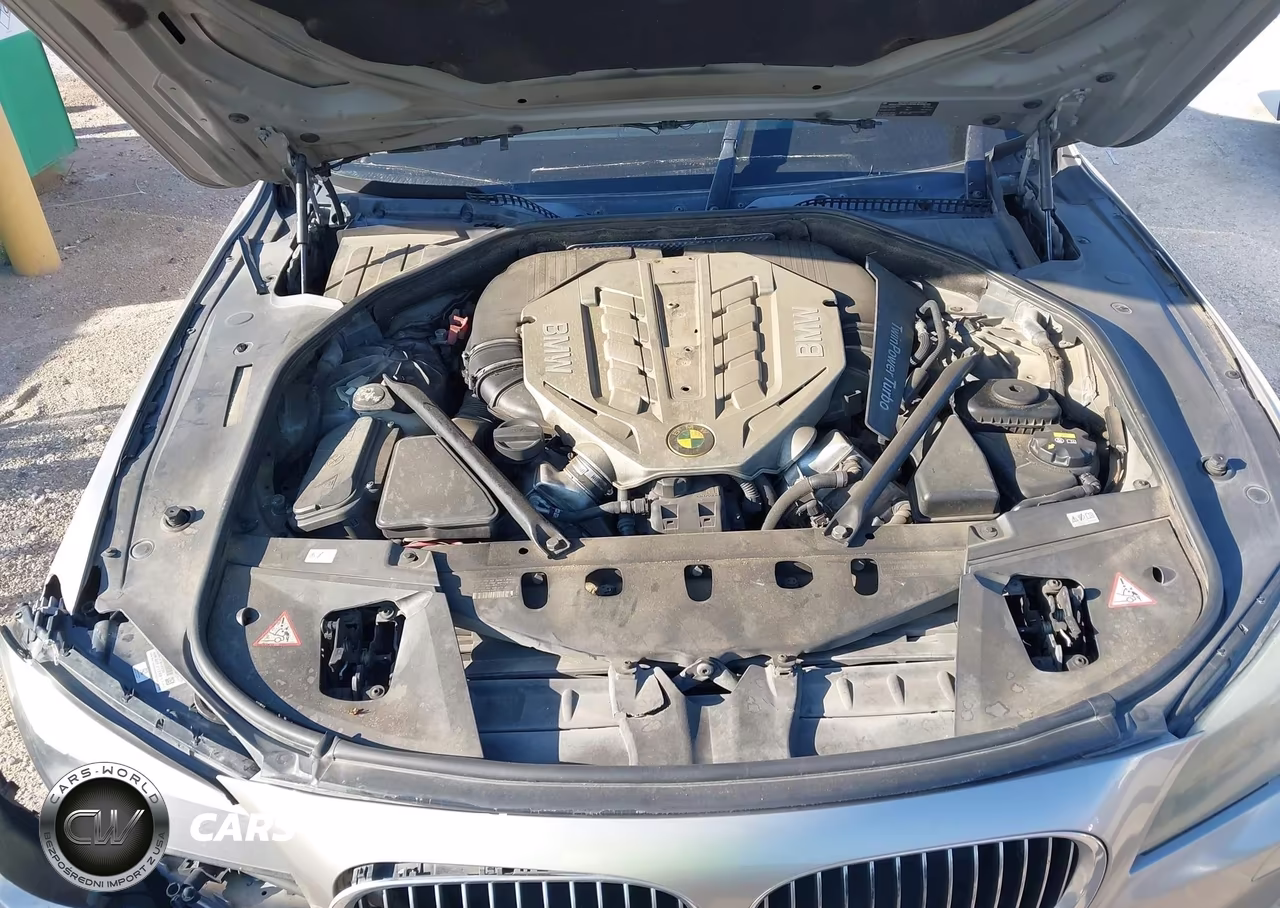 2011 BMW 750I VIN:WBAKA8C51BCY36877 - 10