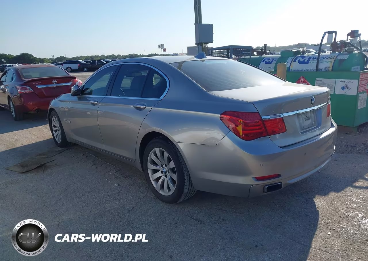 2011 BMW 750I VIN:WBAKA8C51BCY36877 - 3