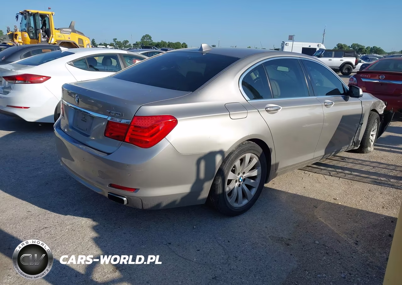 2011 BMW 750I VIN:WBAKA8C51BCY36877 - 4