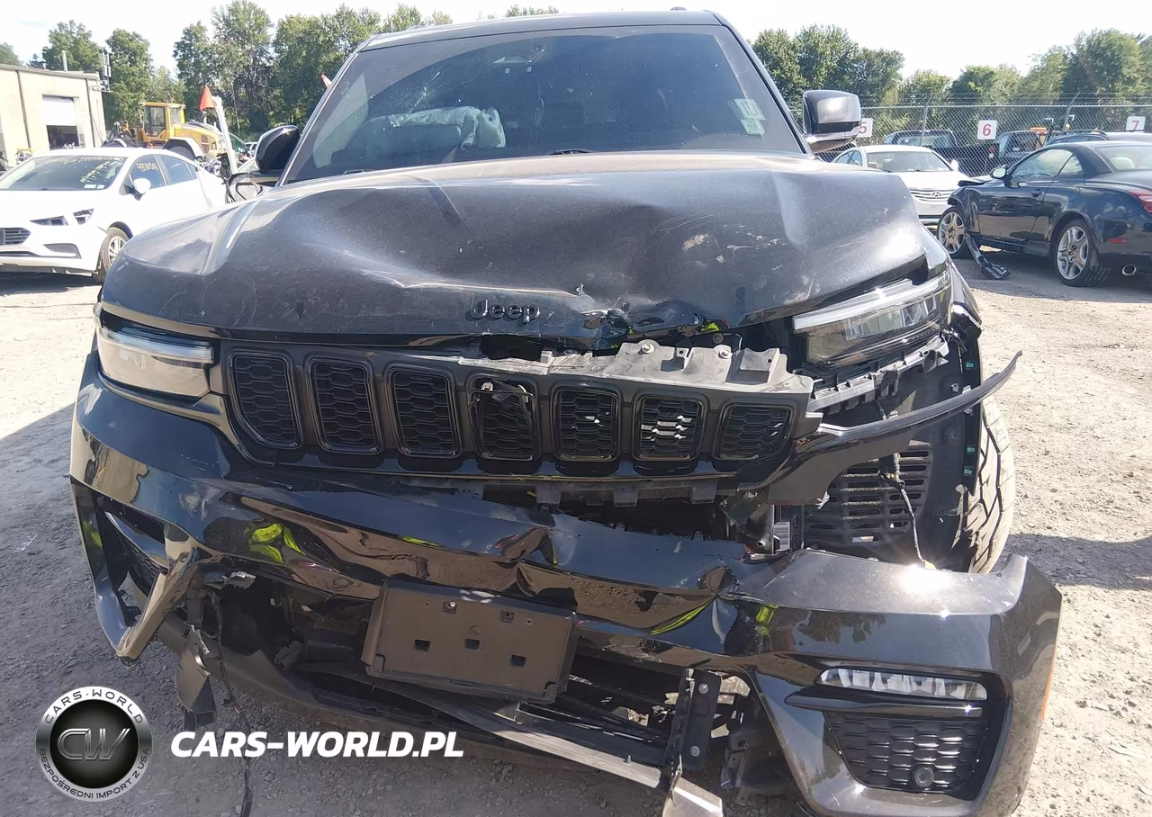 2023 Jeep Grand Cherokee Limited 4X4 VIN:1C4RJHBG3PC538214 - 6