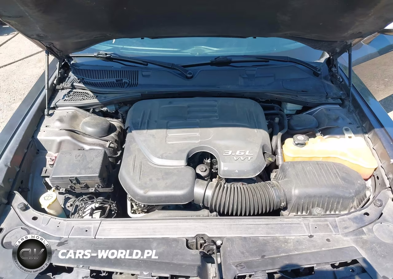 2015 Dodge Challenger Sxt VIN:2C3CDZAG5FH821038 - 10
