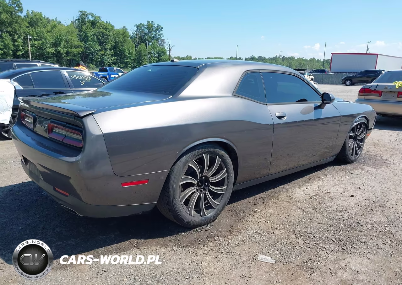 2015 Dodge Challenger Sxt VIN:2C3CDZAG5FH821038 - 4