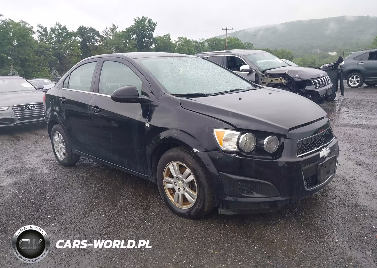 2016 Chevrolet Sonic Lt Auto – zdjęcie 1 z 12