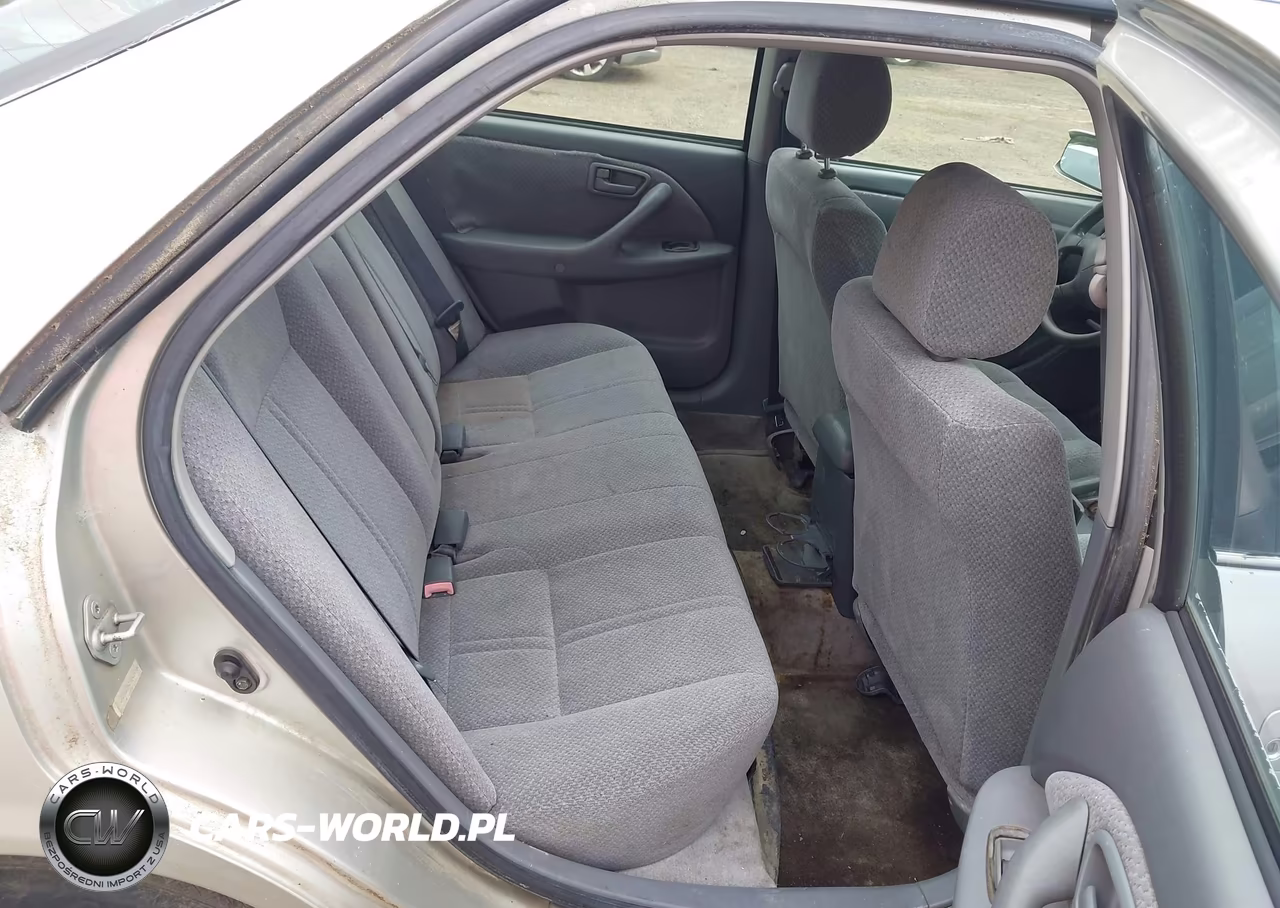 2000 Toyota Camry Le VIN:JT2BG22K2Y0424184 - 8