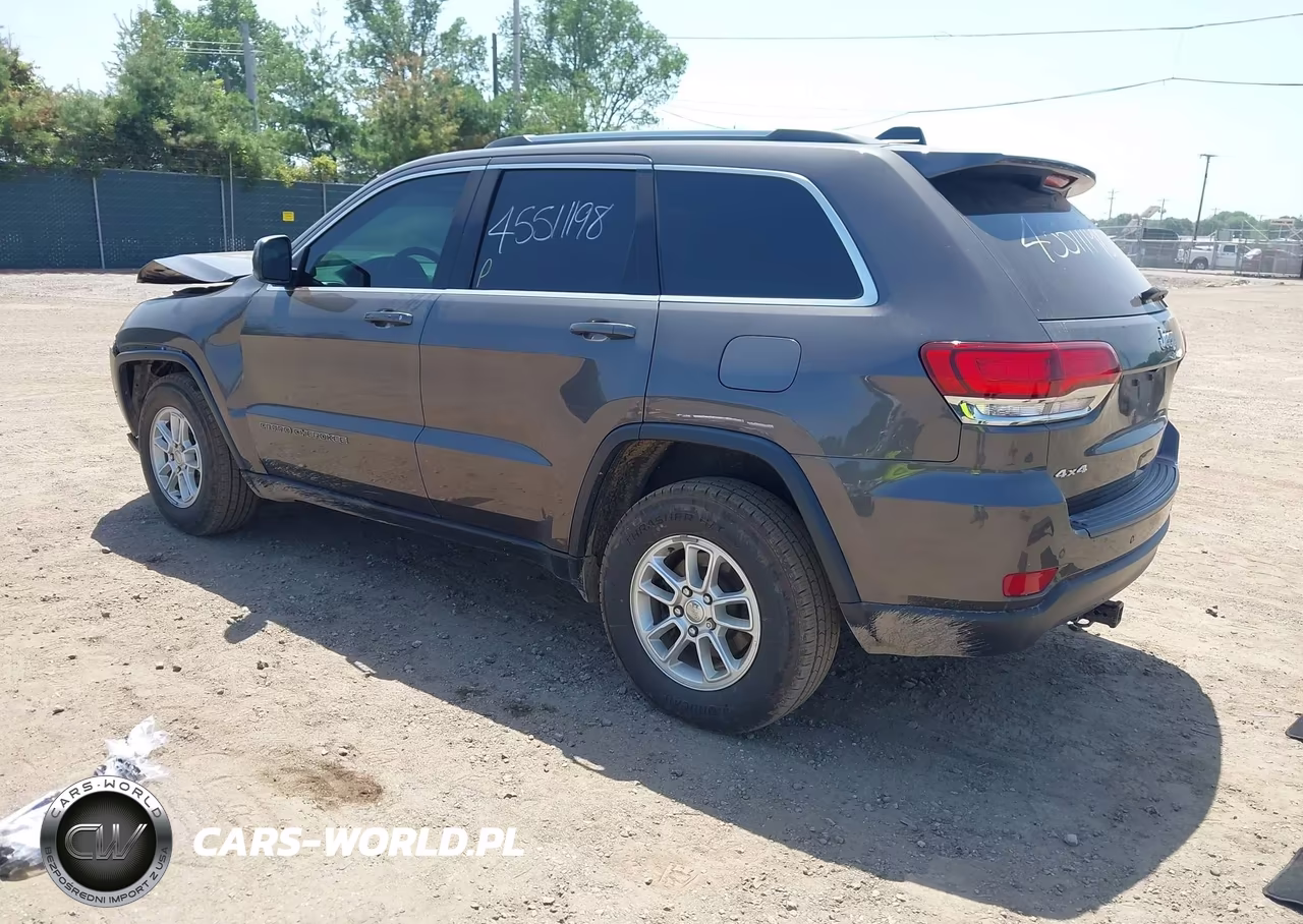 2020 Jeep Grand Cherokee Laredo E 4X4 VIN:1C4RJFAG3LC363558 - 3