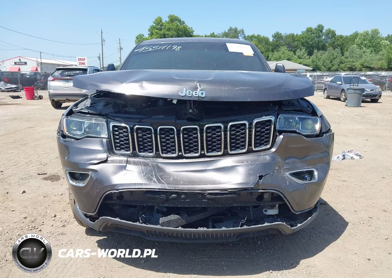2020 Jeep Grand Cherokee Laredo E 4X4 VIN:1C4RJFAG3LC363558 - 6