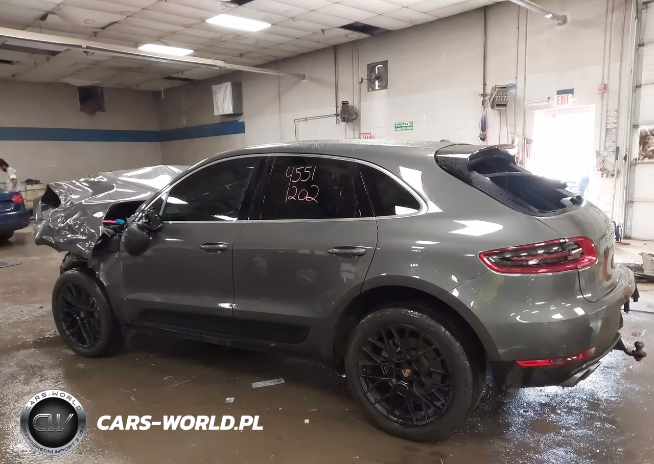 2018 Porsche Macan S VIN:WP1AB2A50JLB33604 - 14