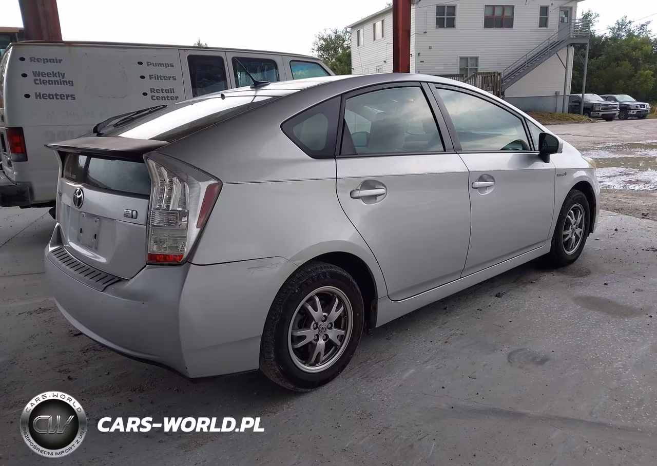 2010 Toyota Prius Iii VIN:JTDKN3DU0A0001532 - 4