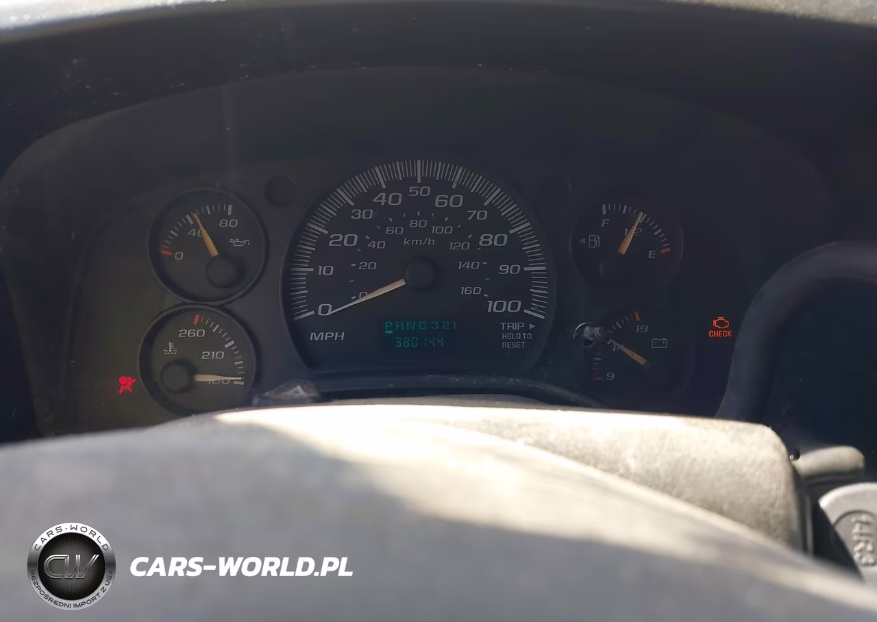2007 Chevrolet Express Work Van VIN:1GCFG15X871154817 - 7